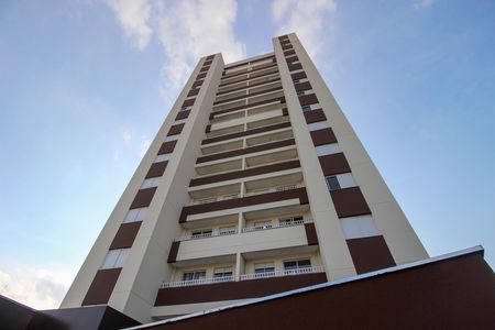 Apartamento para alugar com 49m², 2 quartos e 1 vaga Apartamento para alugar com 49m², 2 quartos e 1 vagaFachada