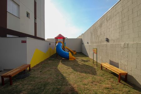 Apartamento para alugar com 49m², 2 quartos e 1 vaga Apartamento para alugar com 49m², 2 quartos e 1 vagaÁrea comum - Playground