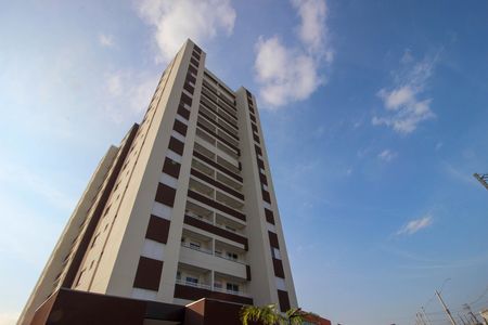 Apartamento para alugar com 49m², 2 quartos e 1 vaga Apartamento para alugar com 49m², 2 quartos e 1 vagaFachada