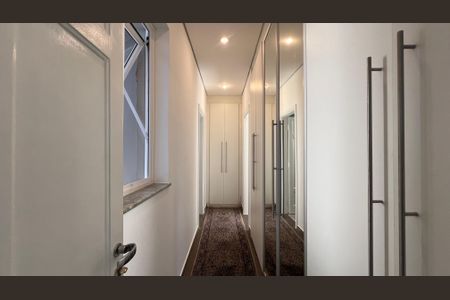 Casa à venda com 160m², 3 quartos e 3 vagas Casa à venda com 160m², 3 quartos e 3 vagasCloset da suíte 1