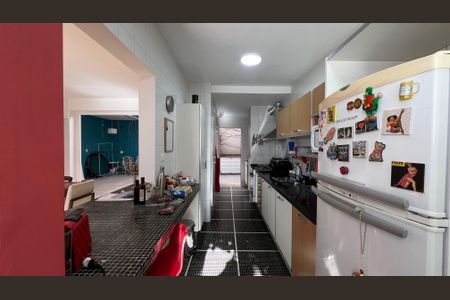 Casa à venda com 160m², 3 quartos e 3 vagas Casa à venda com 160m², 3 quartos e 3 vagasCozinha