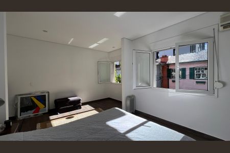 Casa à venda com 160m², 3 quartos e 3 vagas Casa à venda com 160m², 3 quartos e 3 vagasSuíte 1