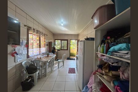 Casa à venda com 112m², 3 quartos e 2 vagas Casa à venda com 112m², 3 quartos e 2 vagasCozinha