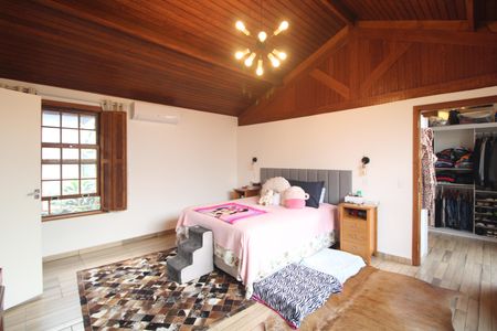 Casa à venda com 400m², 3 quartos e 3 vagasSuíte 2