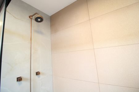 Casa à venda com 400m², 3 quartos e 3 vagasBanheiro Suíte 2