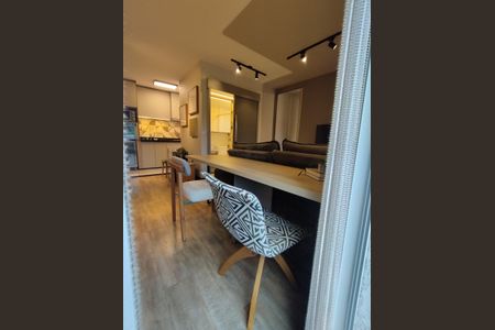 Sala de apartamento para alugar com 1 quarto, 47m² em Jardim Campanario, Diadema