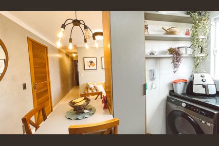 Apartamento à venda com 65m², 2 quartos e sem vaga Apartamento à venda com 65m², 2 quartos e sem vagaCozinha e Área de Serviço