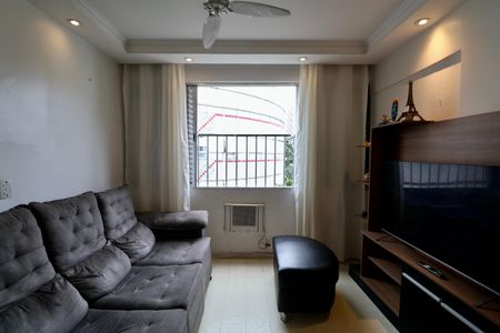 Sala de apartamento para alugar com 2 quartos, 60m² em Jardim Las Palmas, Guarujá