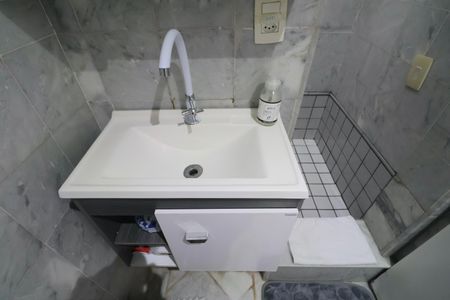Apartamento para alugar com 60m², 2 quartos e sem vaga Apartamento para alugar com 60m², 2 quartos e sem vagaBanheiro Social