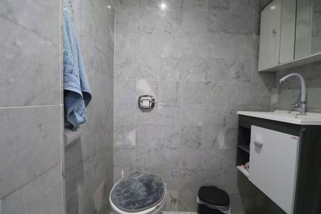 Apartamento para alugar com 60m², 2 quartos e sem vaga Apartamento para alugar com 60m², 2 quartos e sem vagaBanheiro Social