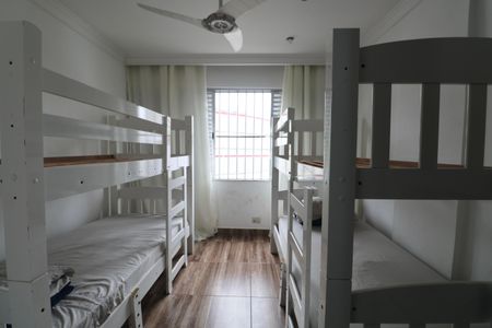 Quarto de apartamento para alugar com 2 quartos, 60m² em Jardim Las Palmas, Guarujá