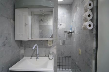 Apartamento para alugar com 60m², 2 quartos e sem vaga Apartamento para alugar com 60m², 2 quartos e sem vagaBanheiro Social