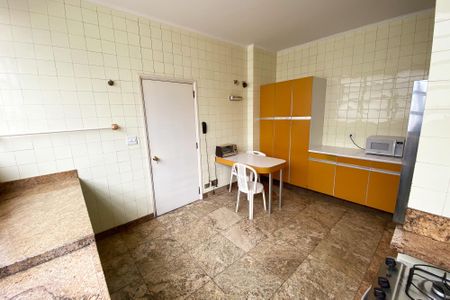 Apartamento à venda com 370m², 4 quartos e 4 vagasCozinha