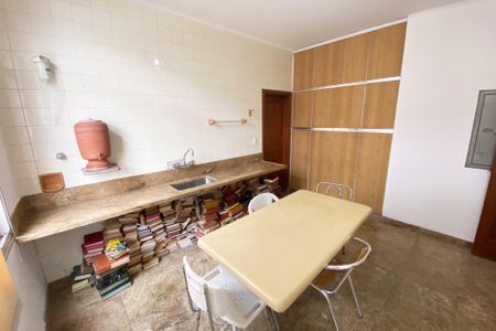 Apartamento à venda com 370m², 4 quartos e 4 vagasCopa