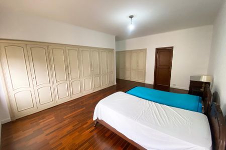 Apartamento à venda com 370m², 4 quartos e 4 vagasSuíte 2