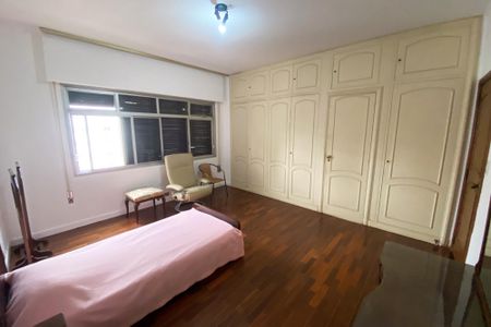 Apartamento à venda com 370m², 4 quartos e 4 vagasSuíte 1