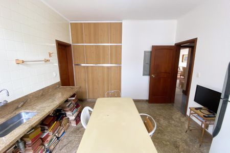 Apartamento à venda com 370m², 4 quartos e 4 vagasCopa