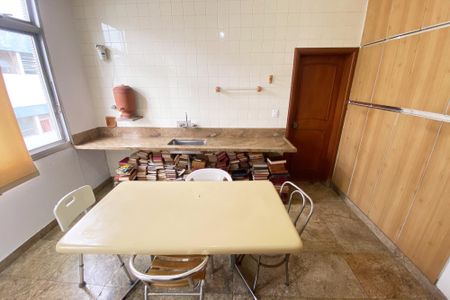 Apartamento à venda com 370m², 4 quartos e 4 vagasCopa