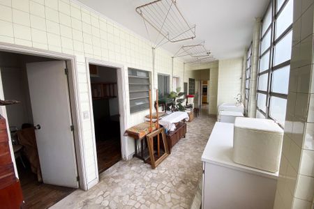 Apartamento à venda com 370m², 4 quartos e 4 vagasÁrea de Serviço