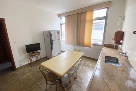 Apartamento à venda com 370m², 4 quartos e 4 vagasCopa