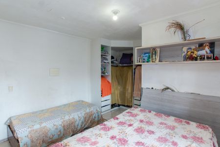 Casa à venda com 150m², 3 quartos e 2 vagasSuíte