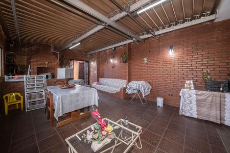 Casa para alugar com 140m², 3 quartos e 1 vagaÁrea Gourmet