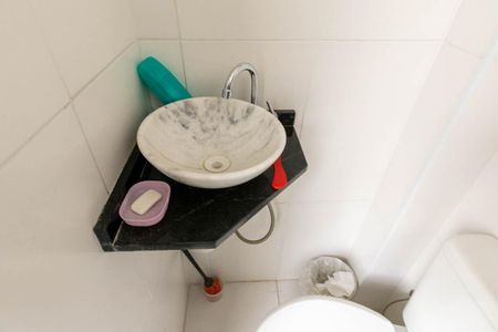 Apartamento para alugar com 100m², 2 quartos e 1 vaga Apartamento para alugar com 100m², 2 quartos e 1 vagaBanheiro de Serviço