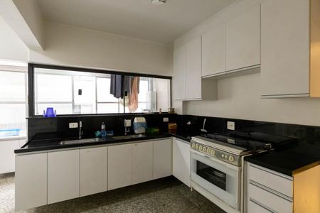 Apartamento para alugar com 100m², 2 quartos e 1 vaga Apartamento para alugar com 100m², 2 quartos e 1 vagaCozinha