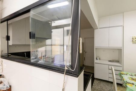 Apartamento para alugar com 100m², 2 quartos e 1 vaga Apartamento para alugar com 100m², 2 quartos e 1 vagaLavanderia