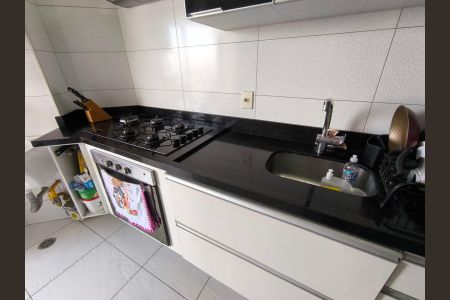 Apartamento à venda com 55m², 2 quartos e 1 vagaCozinha