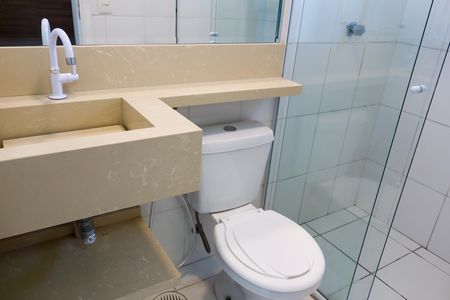 Banheiro da Suíte de apartamento para alugar com 3 quartos, 64m² em Jardim Sao Pedro, Osasco