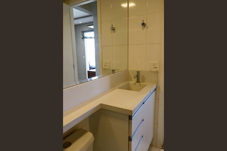 Apartamento para alugar com 64m², 3 quartos e 2 vagas Apartamento para alugar com 64m², 3 quartos e 2 vagasBanheiro