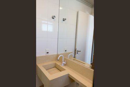 Apartamento para alugar com 64m², 3 quartos e 2 vagas Apartamento para alugar com 64m², 3 quartos e 2 vagasBanheiro da Suíte