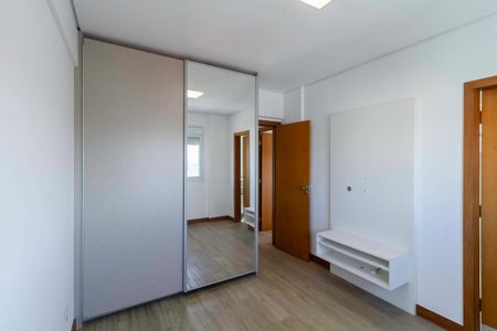Apartamento à venda com 195m², 4 quartos e 4 vagasSuíte 1