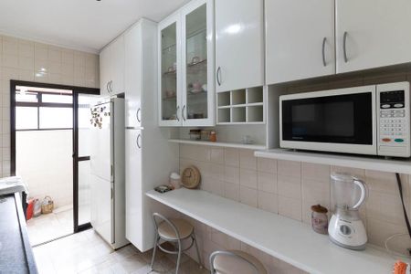 Apartamento à venda com 90m², 3 quartos e 2 vagasCozinha