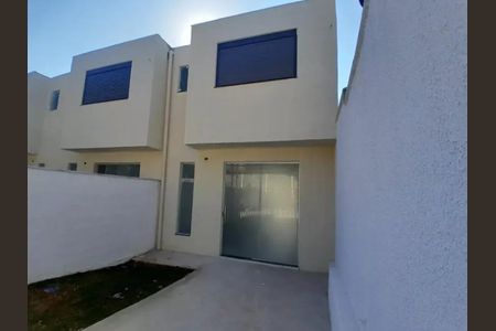 Entrada de casa à venda com 3 quartos, 190m² em Santa Branca, Belo Horizonte