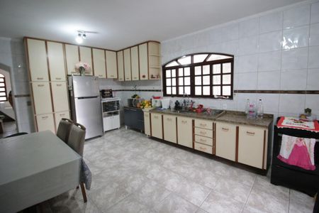 Casa à venda com 121m², 4 quartos e 5 vagasCozinha