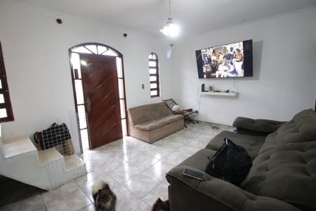 Casa à venda com 121m², 4 quartos e 5 vagasSala