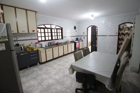 Casa à venda com 121m², 4 quartos e 5 vagasCozinha