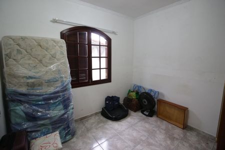 Casa à venda com 121m², 4 quartos e 5 vagasSuíte 2