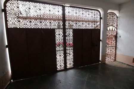 Casa à venda com 121m², 4 quartos e 5 vagasGaragem