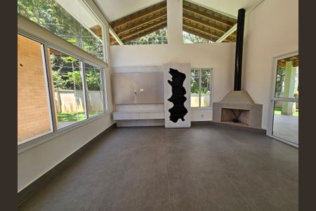 Casa de condomínio à venda com 250m², 3 quartos e 6 vagas Casa de condomínio à venda com 250m², 3 quartos e 6 vagasSala