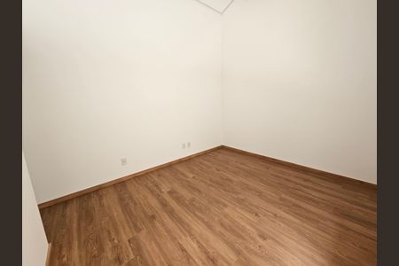 Casa de condomínio à venda com 250m², 3 quartos e 6 vagas Casa de condomínio à venda com 250m², 3 quartos e 6 vagasSuíte 1