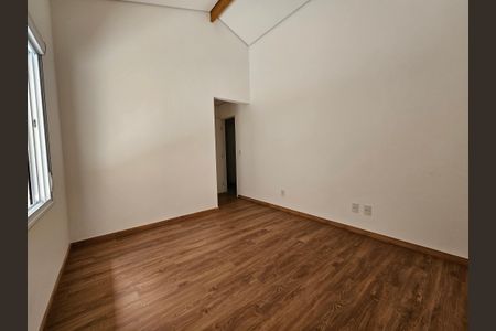 Casa de condomínio à venda com 250m², 3 quartos e 6 vagas Casa de condomínio à venda com 250m², 3 quartos e 6 vagasSuíte 1