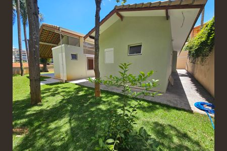 Casa de condomínio à venda com 250m², 3 quartos e 6 vagas Casa de condomínio à venda com 250m², 3 quartos e 6 vagasJardim