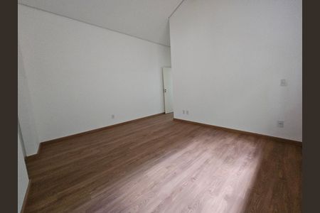 Casa de condomínio à venda com 250m², 3 quartos e 6 vagas Casa de condomínio à venda com 250m², 3 quartos e 6 vagasSuíte 3