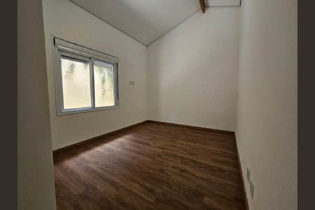 Casa de condomínio à venda com 250m², 3 quartos e 6 vagas Casa de condomínio à venda com 250m², 3 quartos e 6 vagasSuíte 2