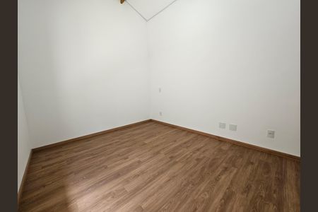 Casa de condomínio à venda com 250m², 3 quartos e 6 vagas Casa de condomínio à venda com 250m², 3 quartos e 6 vagasSuíte 2