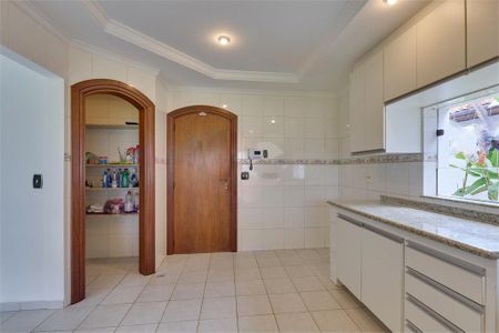 Casa à venda com 468m², 4 quartos e 6 vagas
