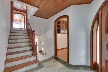 Casa à venda com 468m², 4 quartos e 6 vagas